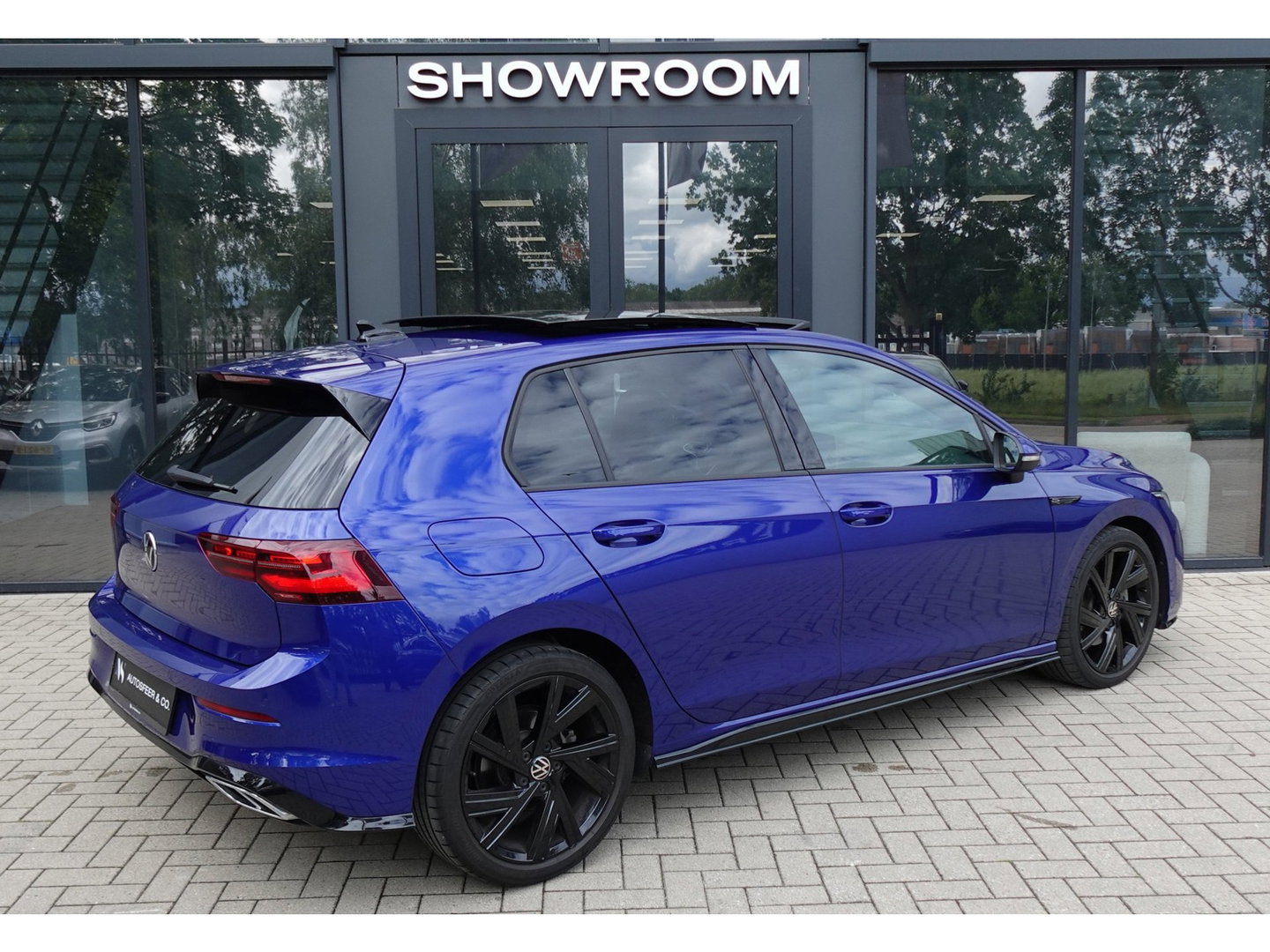 Volkswagen Golf 2.0 TSI R-Line Business PANO KEYLESS CAM