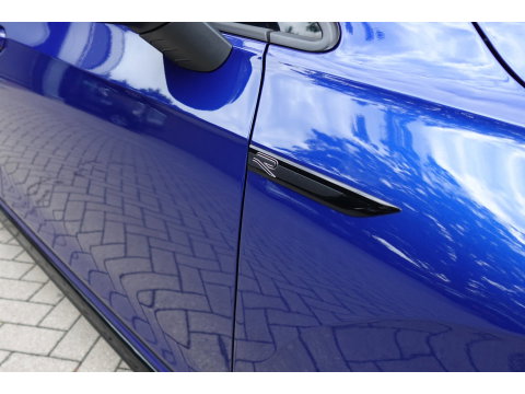 Volkswagen Golf 2.0 TSI R-Line Business PANO KEYLESS CAM
