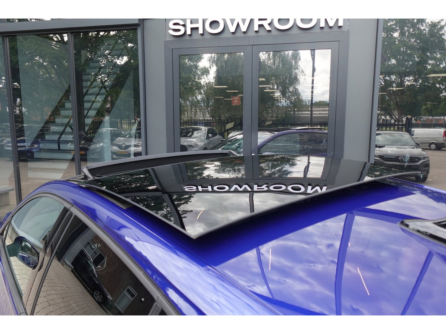 Volkswagen Golf 2.0 TSI R-Line Business PANO KEYLESS CAM