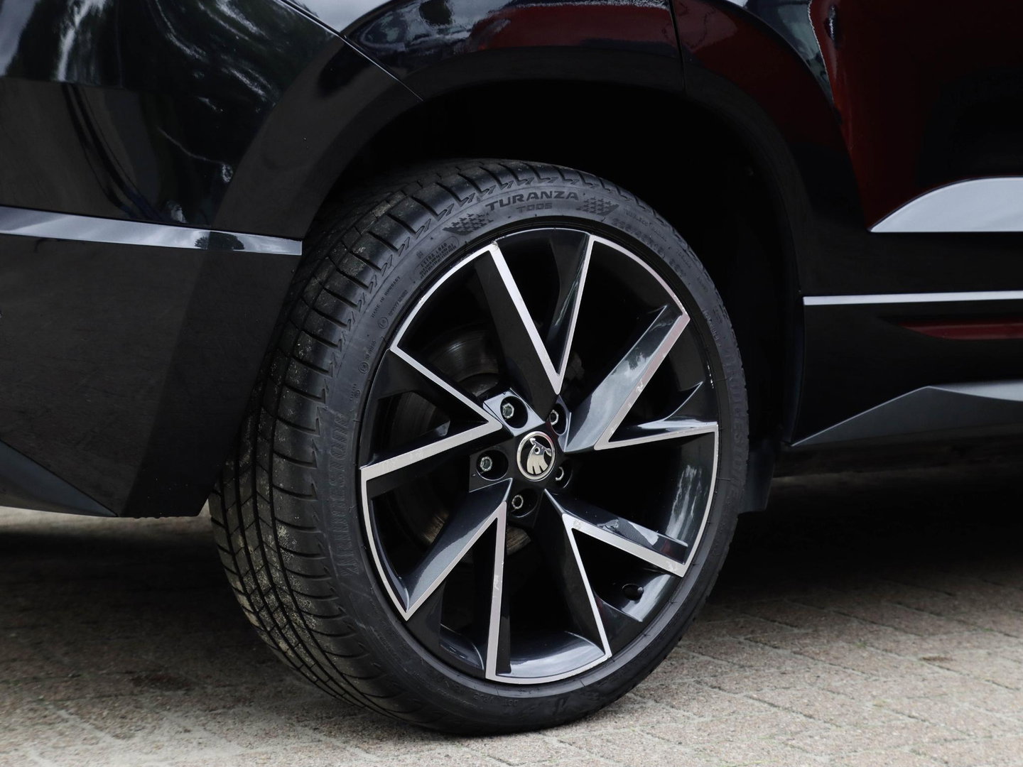 Škoda Karoq 1.5 TSI ACT Sportline 150pk DSG Virtual Adapt. Cruise Navi Camera 19 inch