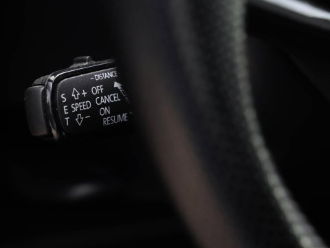 Škoda Karoq 1.5 TSI ACT Sportline 150pk DSG Virtual Adapt. Cruise Navi Camera 19 inch