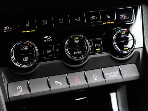 Škoda Karoq 1.5 TSI ACT Sportline 150pk DSG Virtual Adapt. Cruise Navi Camera 19 inch