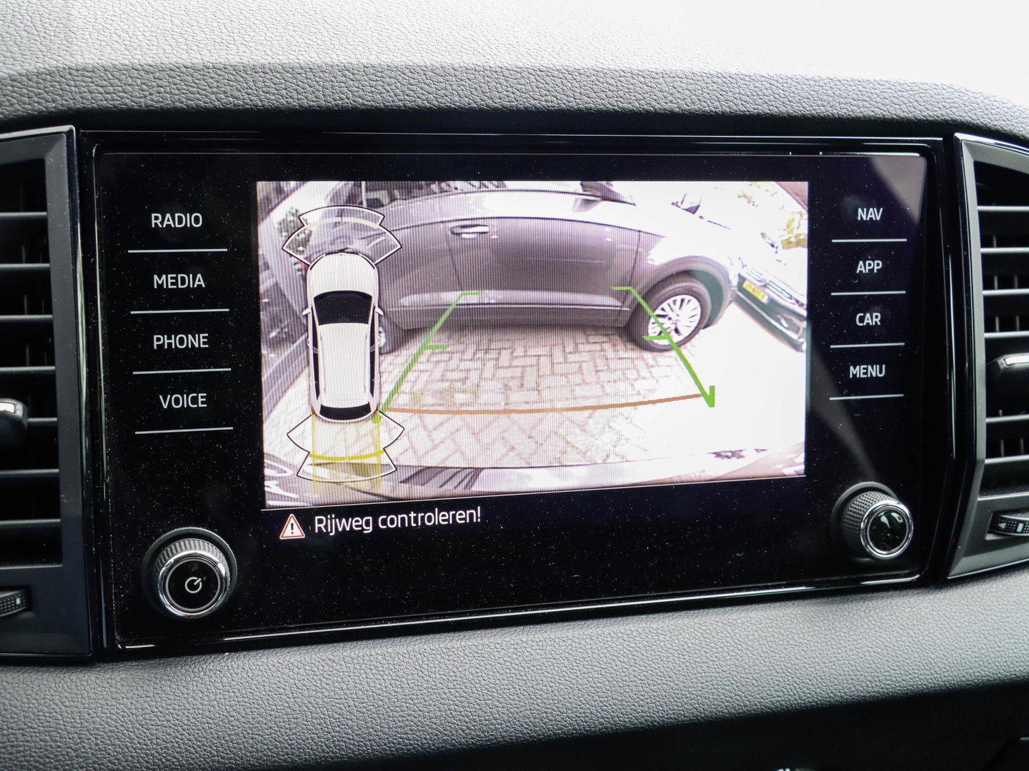 Škoda Karoq 1.5 TSI ACT Sportline 150pk DSG Virtual Adapt. Cruise Navi Camera 19 inch