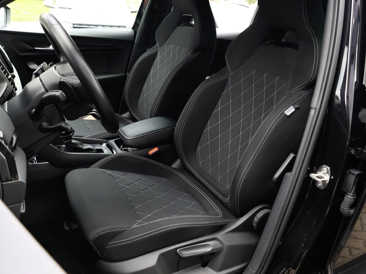 Škoda Karoq 1.5 TSI ACT Sportline 150pk DSG Virtual Adapt. Cruise Navi Camera 19 inch
