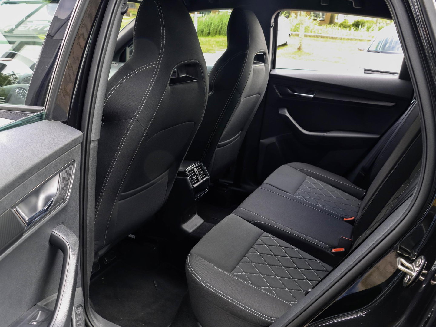 Škoda Karoq 1.5 TSI ACT Sportline 150pk DSG Virtual Adapt. Cruise Navi Camera 19 inch
