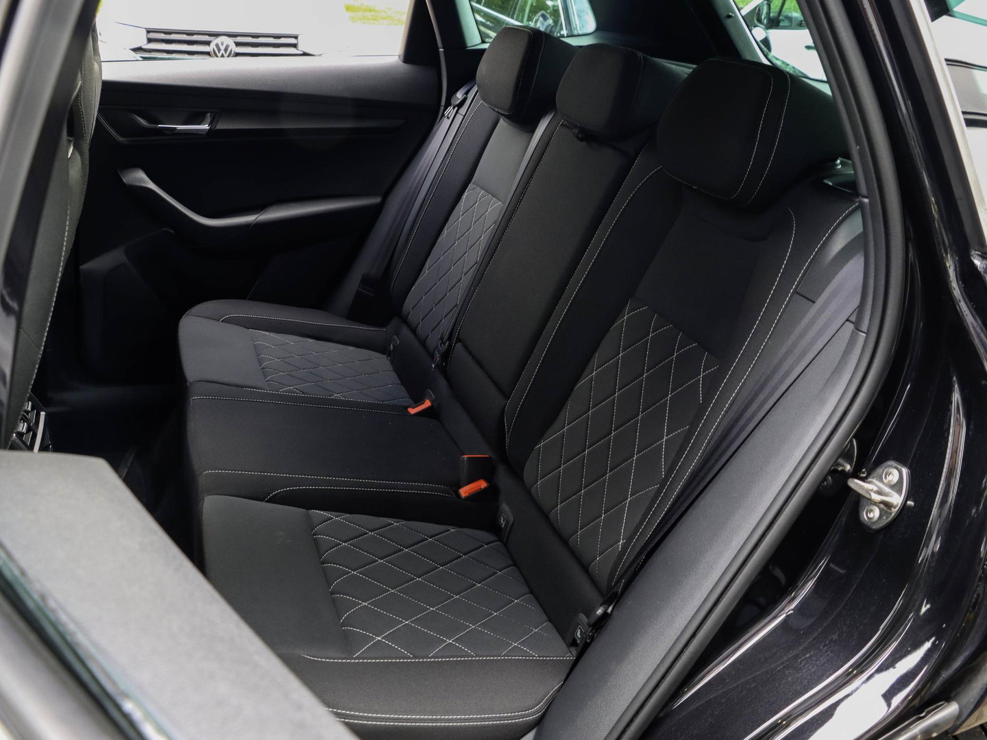 Škoda Karoq 1.5 TSI ACT Sportline 150pk DSG Virtual Adapt. Cruise Navi Camera 19 inch