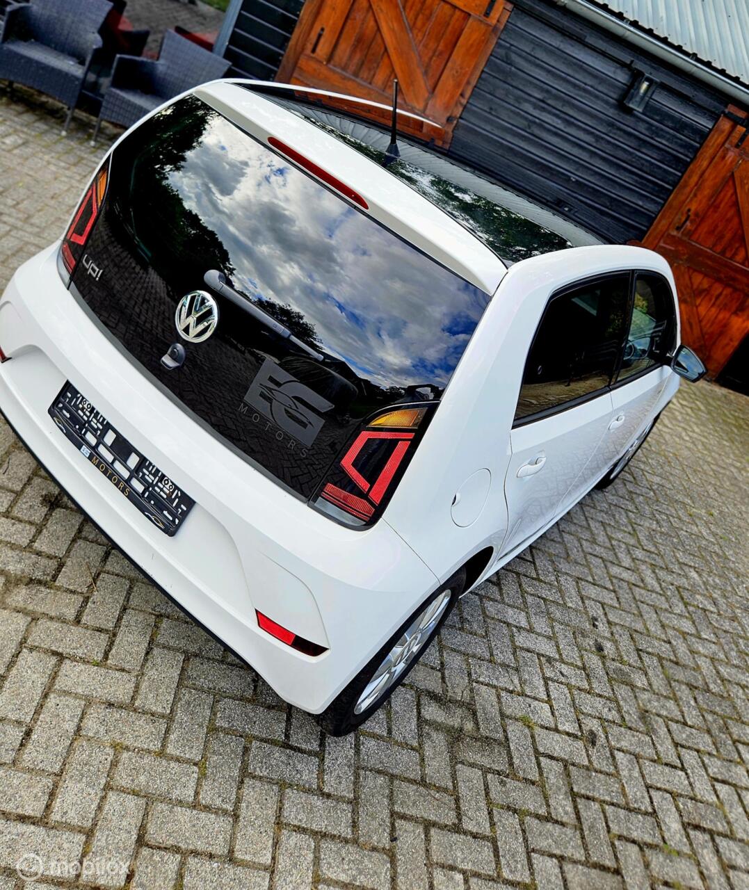 Volkswagen up!