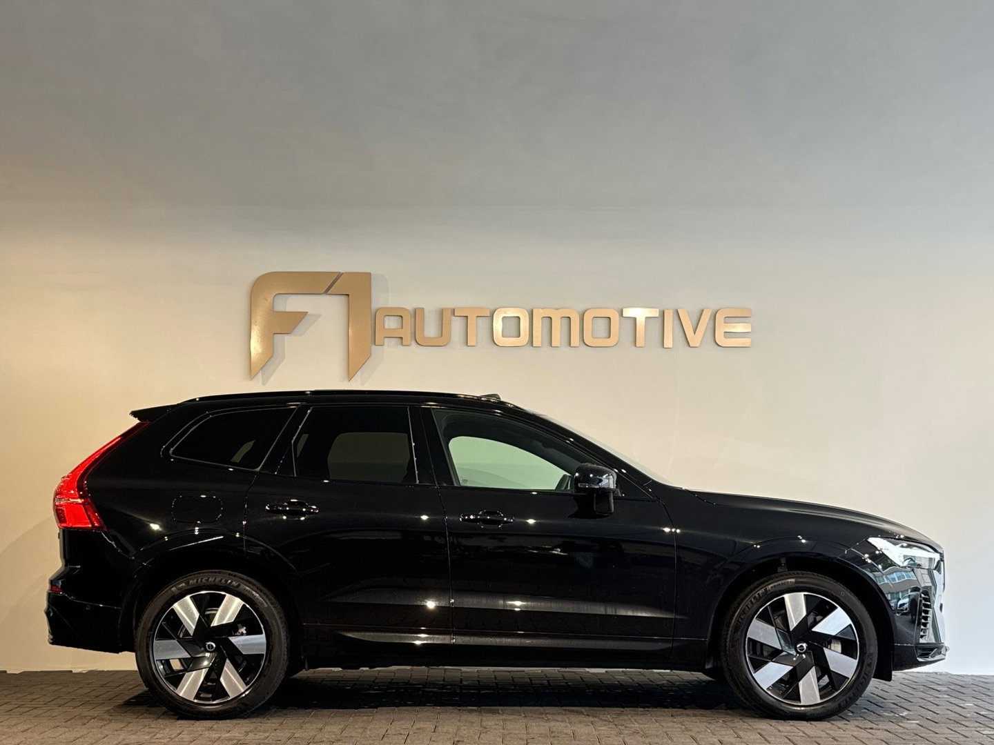 Volvo XC60 2.0 T8 Plug-in hybrid AWD Ultimate Bright PoleStar