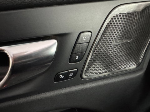 Volvo XC60 2.0 T8 Plug-in hybrid AWD Ultimate Bright PoleStar
