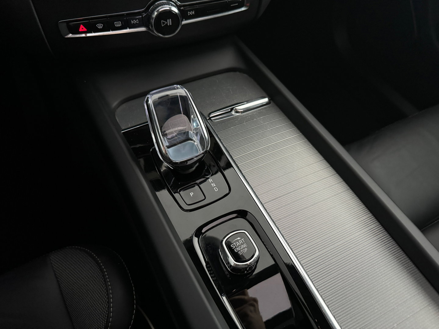 Volvo XC60 2.0 T8 Plug-in hybrid AWD Ultimate Bright PoleStar