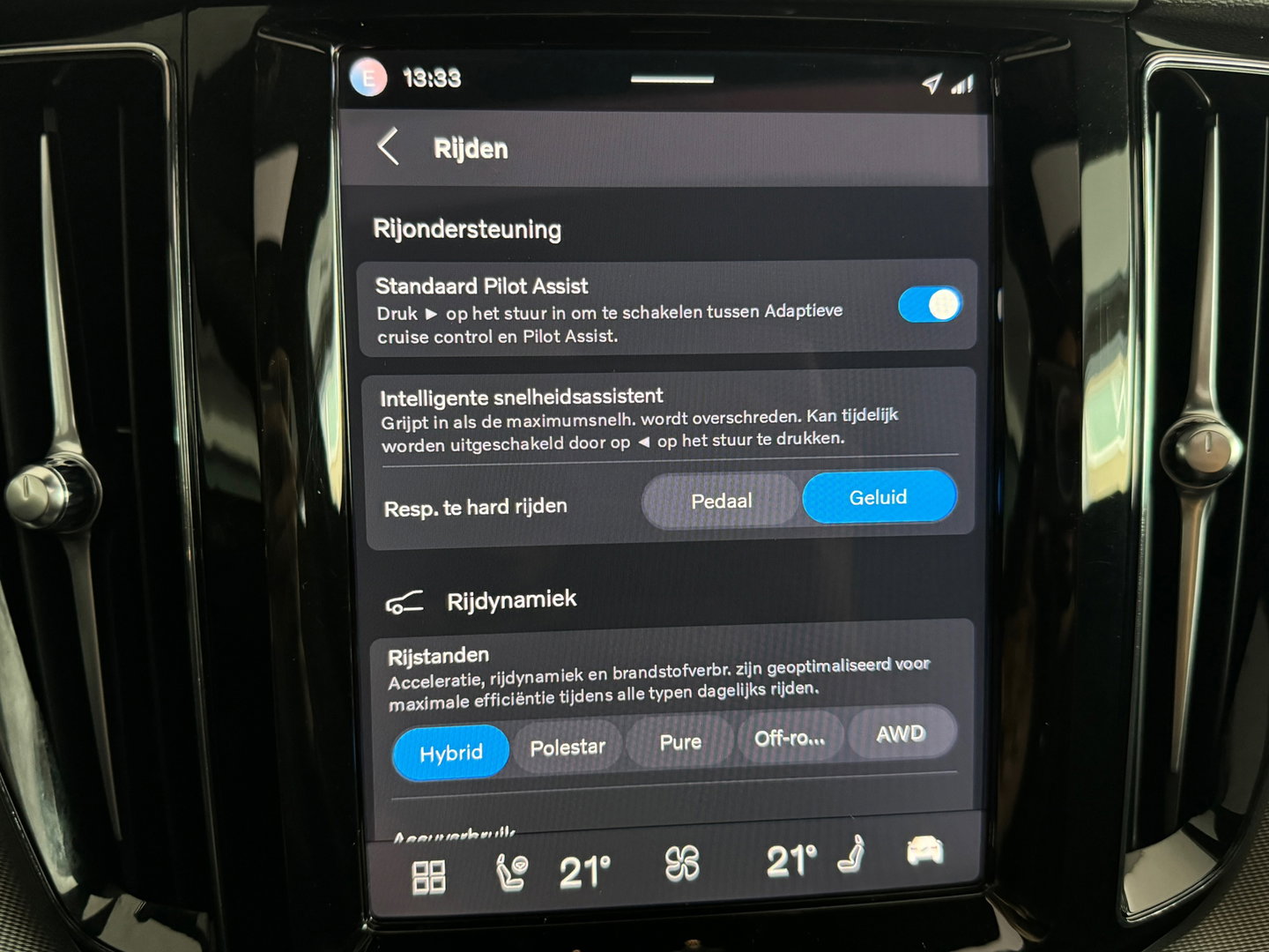 Volvo XC60 2.0 T8 Plug-in hybrid AWD Ultimate Bright PoleStar