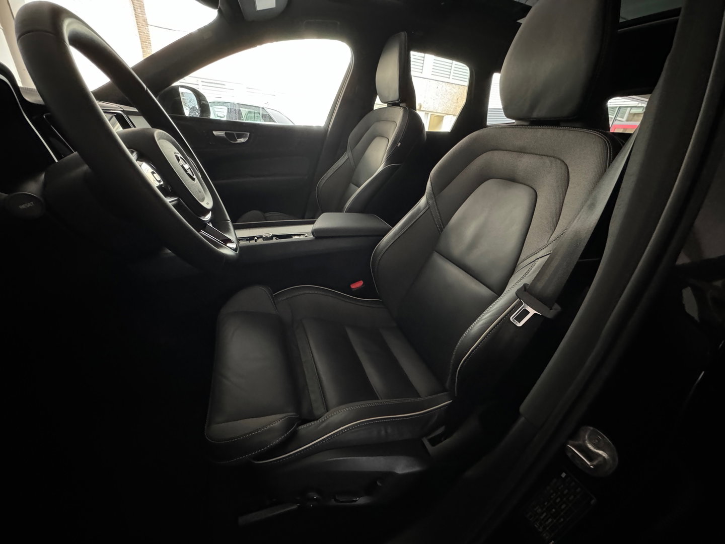 Volvo XC60 2.0 T8 Plug-in hybrid AWD Ultimate Bright PoleStar