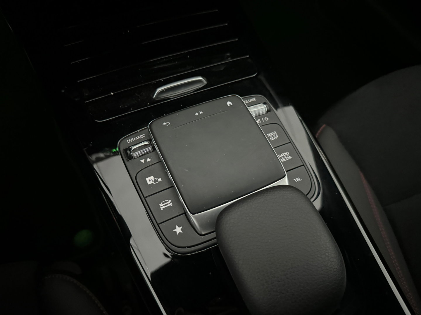 Mercedes-Benz CLA-Klasse 250 e AMG Night|Sfeer|CarPlay|NAP