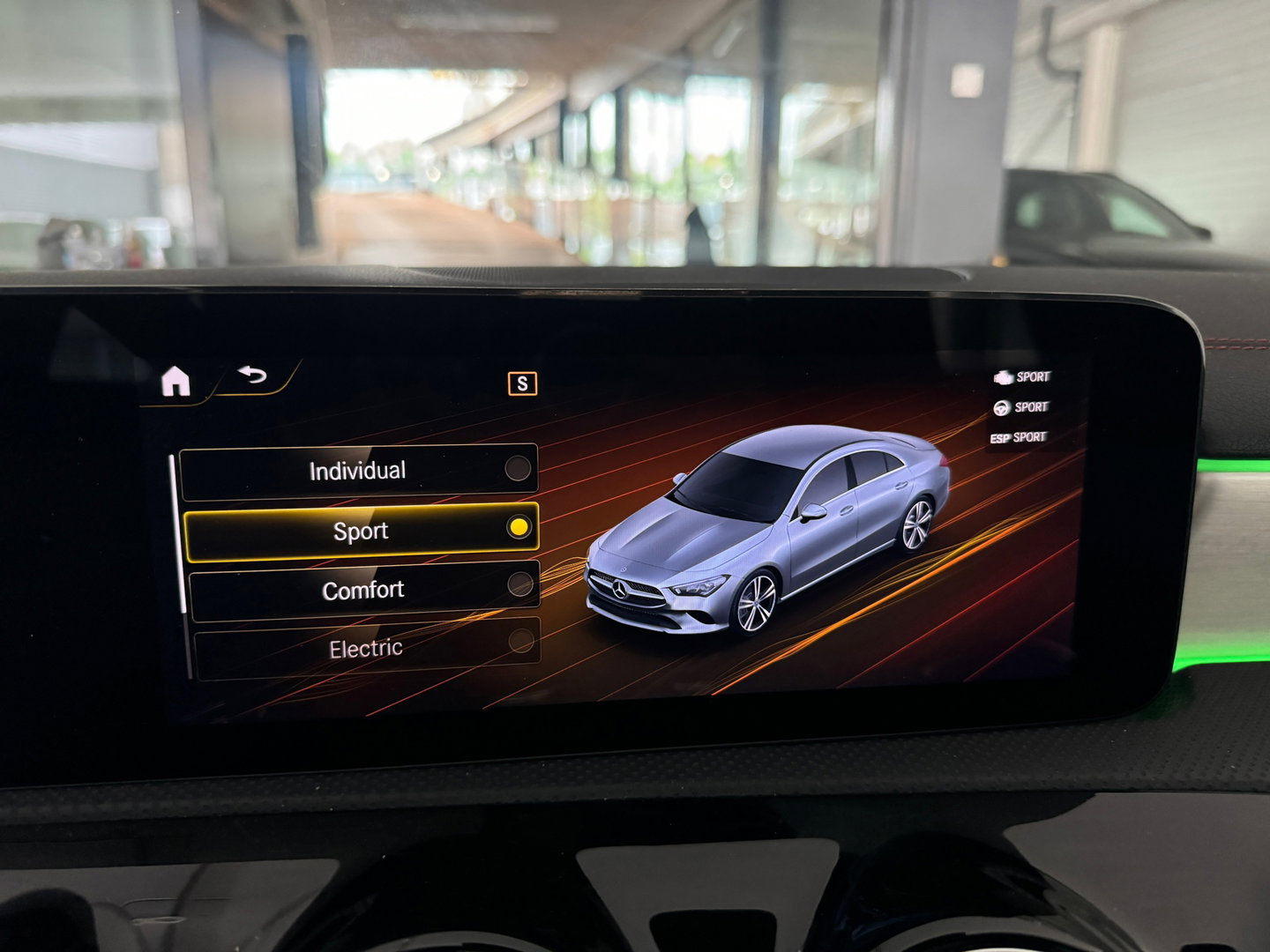 Mercedes-Benz CLA-Klasse 250 e AMG Night|Sfeer|CarPlay|NAP