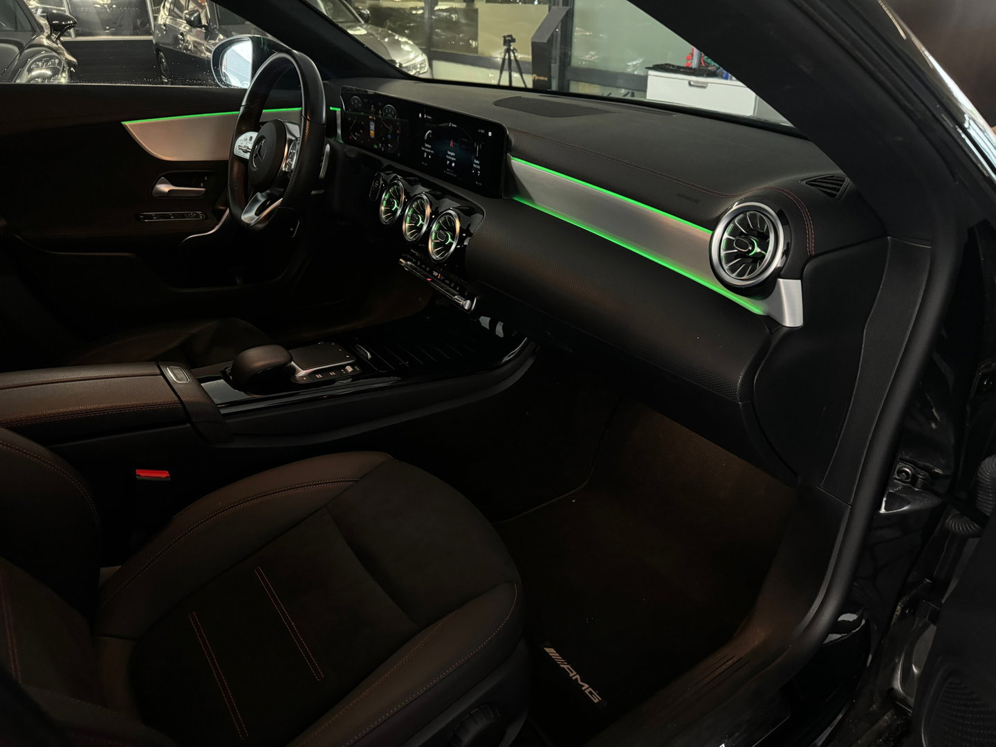 Mercedes-Benz CLA-Klasse 250 e AMG Night|Sfeer|CarPlay|NAP