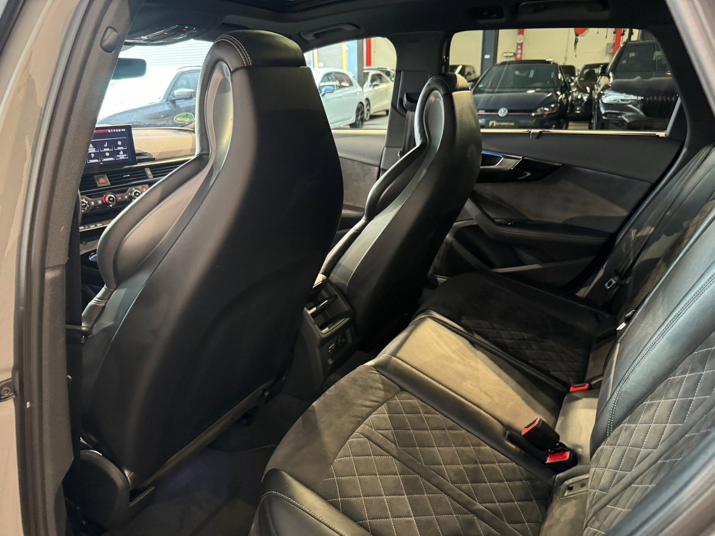 Audi A4 AVANT 40 TDI 3X S Line Pano|RS Seat|Massage|B&O|Keyless