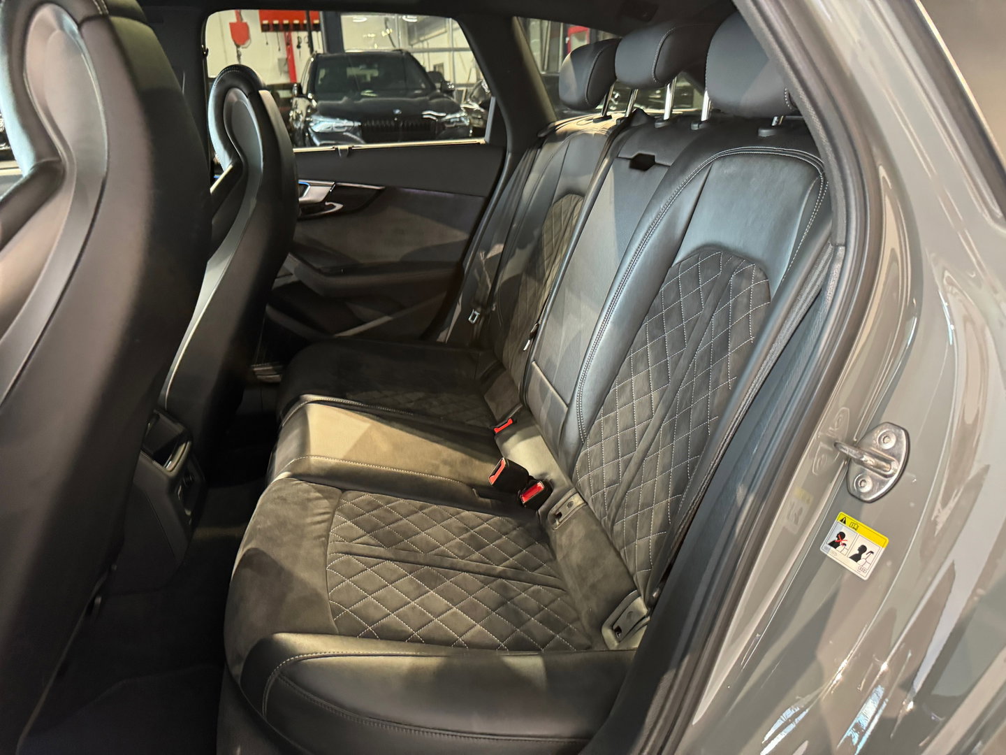 Audi A4 AVANT 40 TDI 3X S Line Pano|RS Seat|Massage|B&O|Keyless