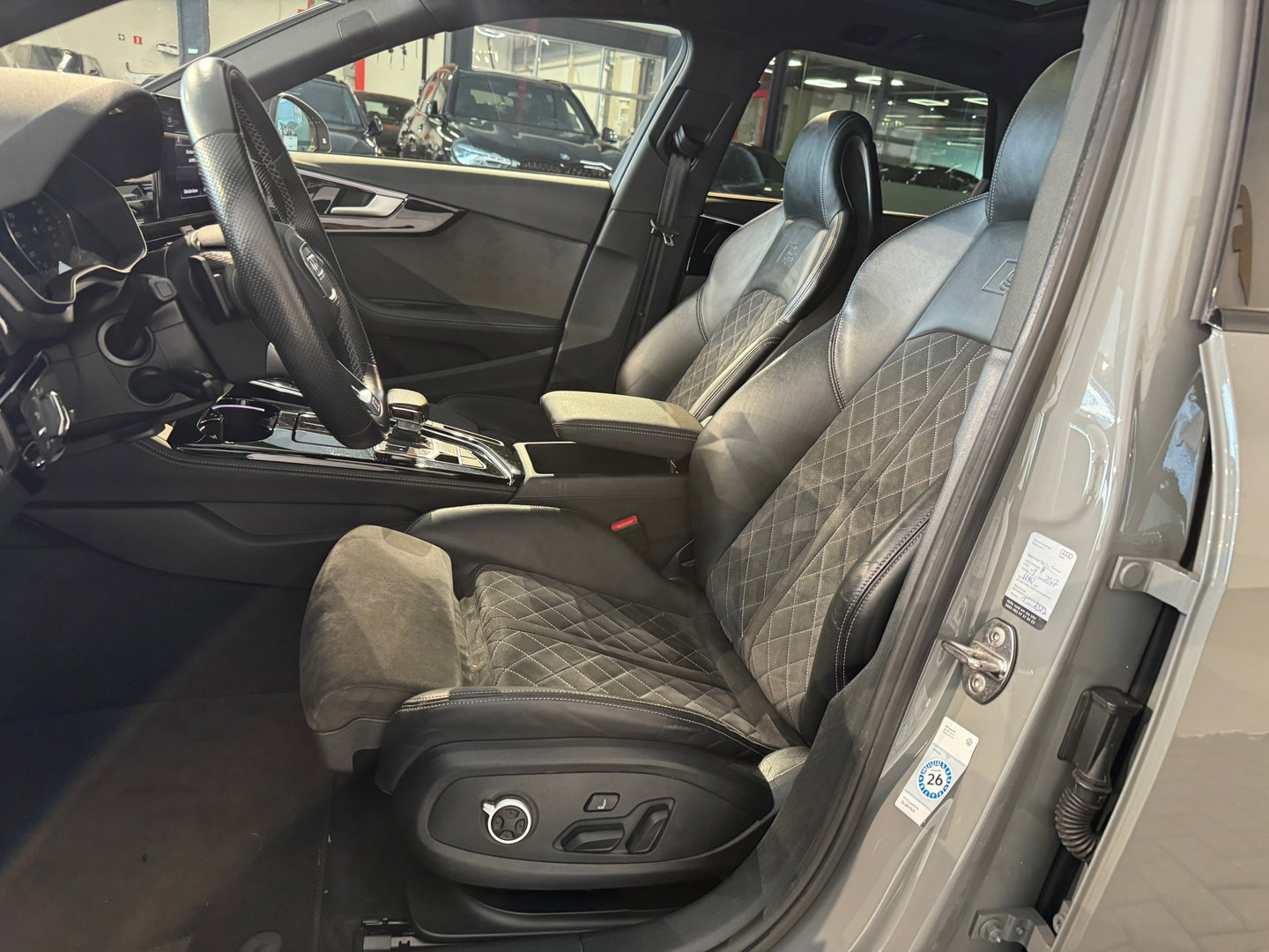 Audi A4 AVANT 40 TDI 3X S Line Pano|RS Seat|Massage|B&O|Keyless