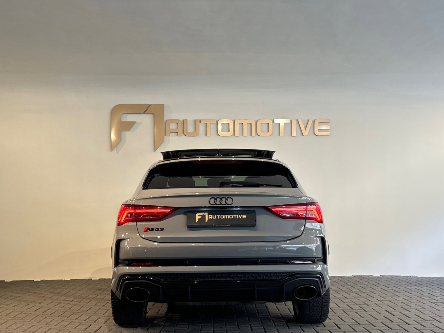 Audi RSQ3 Sportback 2.5 TFSI Pano|Ceramic|B&O|Trekhaak|VOL