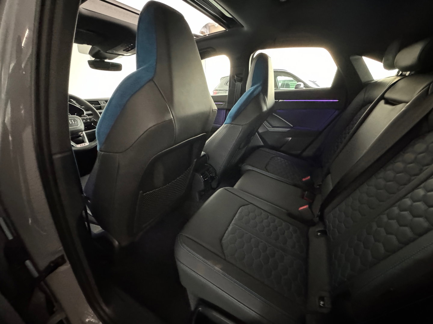 Audi RSQ3 Sportback 2.5 TFSI Pano|Ceramic|B&O|Trekhaak|VOL
