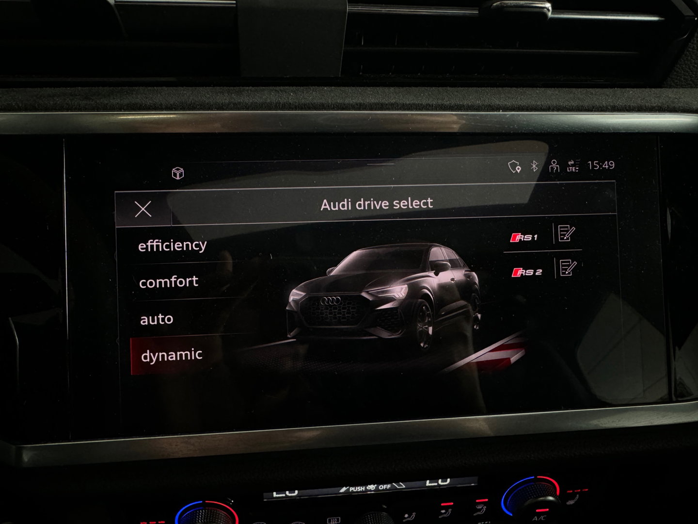 Audi RSQ3 Sportback 2.5 TFSI Pano|Ceramic|B&O|Trekhaak|VOL