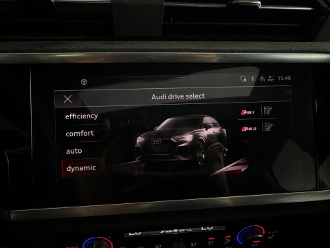 Audi RSQ3 Sportback 2.5 TFSI Pano|Ceramic|B&O|Trekhaak|VOL