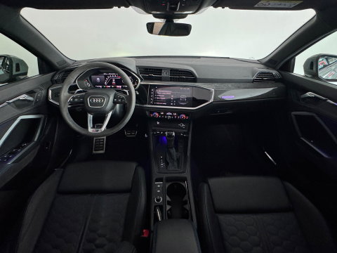 Audi RSQ3 Sportback 2.5 TFSI Pano|Ceramic|B&O|Trekhaak|VOL