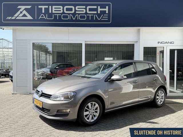 Volkswagen Golf - 1.2 TSI CarPlay Stoelverwarming Climate