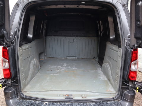 Opel Combo 1.6D 100pk Euro 6 - Imperiaal - Airco - Navi - Cruise