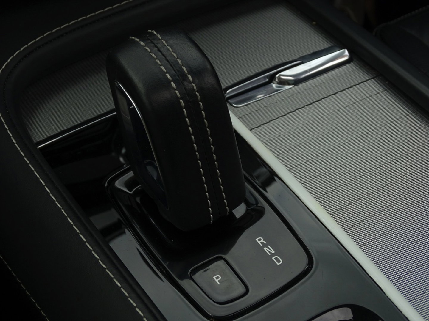 Volvo XC90 T8 407PK Recharge AWD R-Design / 360° / Pano / 7 Pers / Harman K