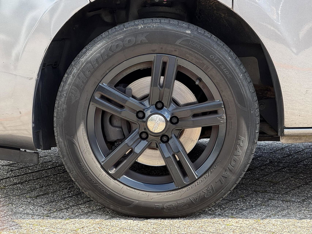 Nissan NV300