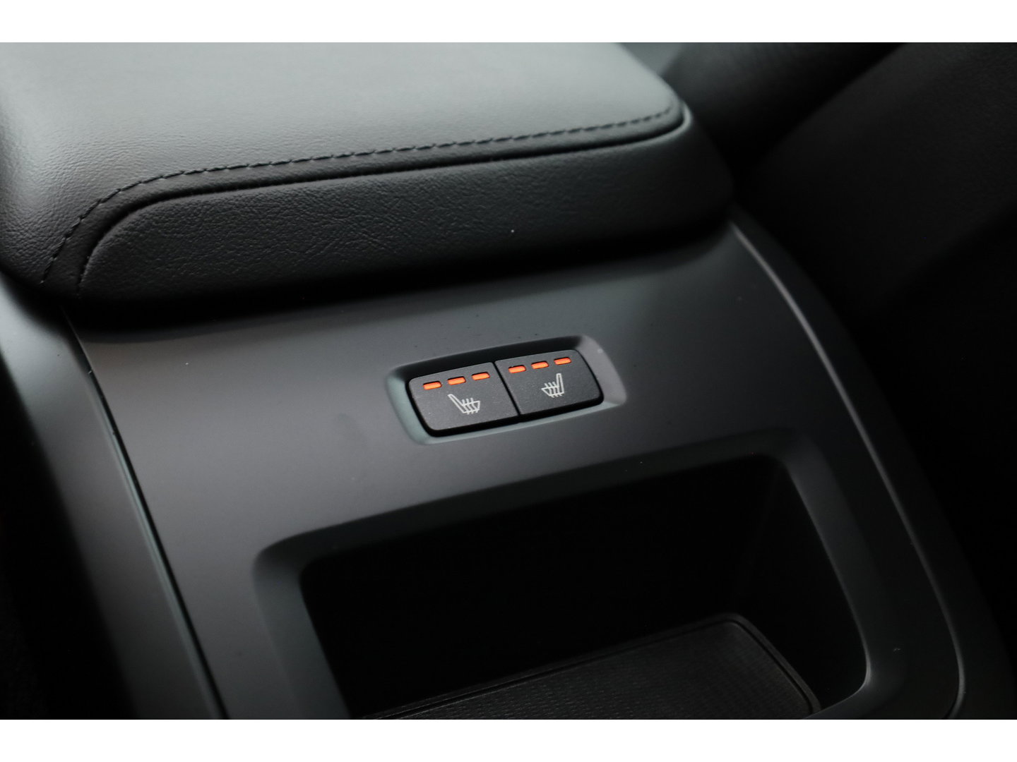 Volvo XC60 T6 Recharge Plus Bright | Pano | Trekhaak | 21'' | Memory seats | 360cam | Leder | Harman Kardon