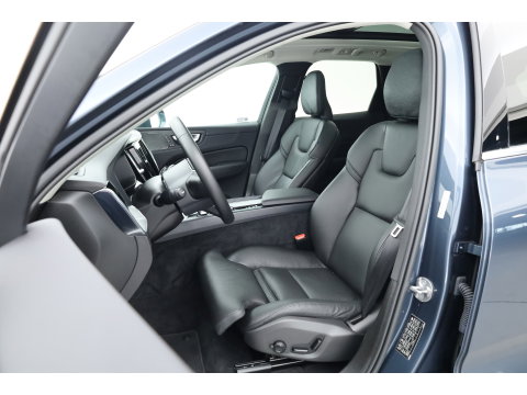Volvo XC60 T6 Recharge Plus Bright | Pano | Trekhaak | 21'' | Memory seats | 360cam | Leder | Harman Kardon
