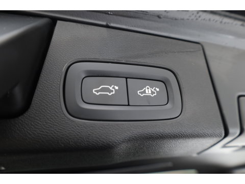 Volvo XC60 T6 Recharge Plus Bright | Pano | Trekhaak | 21'' | Memory seats | 360cam | Leder | Harman Kardon
