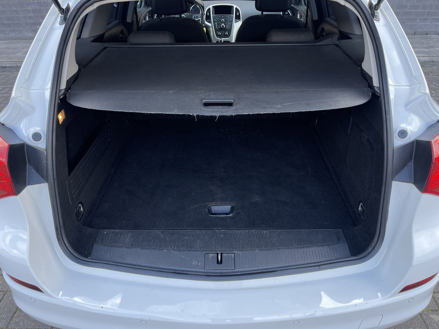 Opel Astra Sports Tourer 1.4 Edition | Airconditioning | Trekhaak | 17'' Lichtmetaal | Radio | Buetooth | USB |