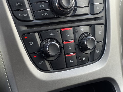 Opel Astra Sports Tourer 1.4 Edition | Airconditioning | Trekhaak | 17'' Lichtmetaal | Radio | Buetooth | USB |