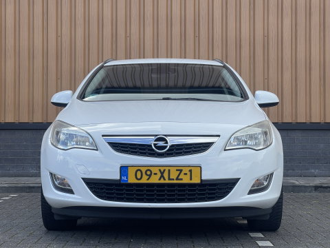 Opel Astra Sports Tourer 1.4 Edition | Airconditioning | Trekhaak | 17'' Lichtmetaal | Radio | Buetooth | USB |