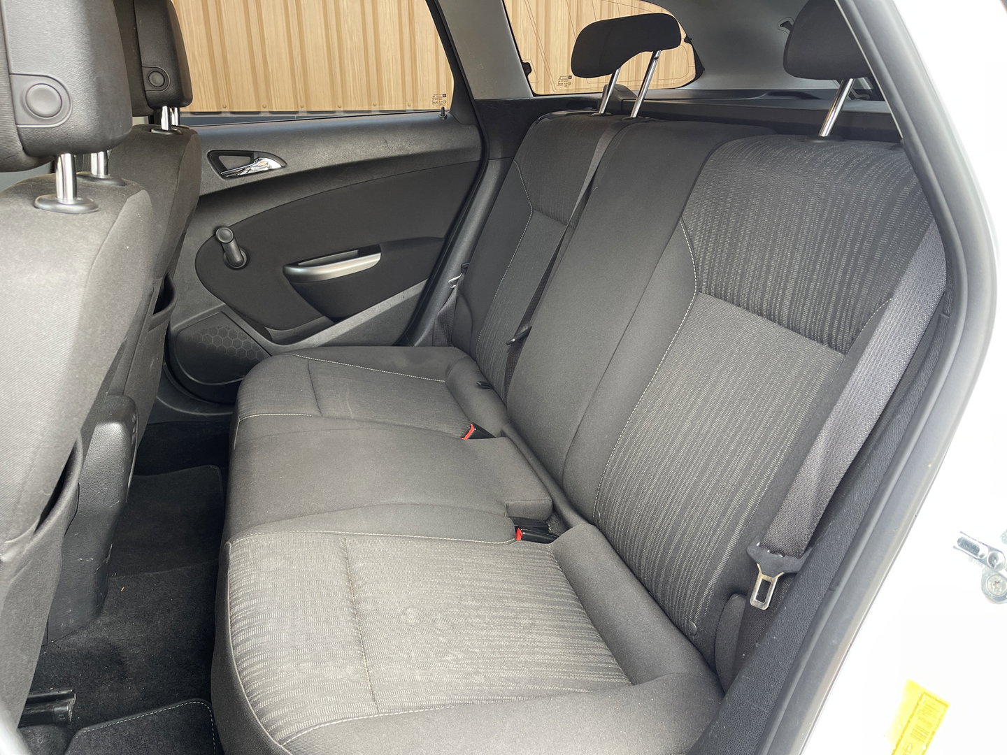 Opel Astra Sports Tourer 1.4 Edition | Airconditioning | Trekhaak | 17'' Lichtmetaal | Radio | Buetooth | USB |