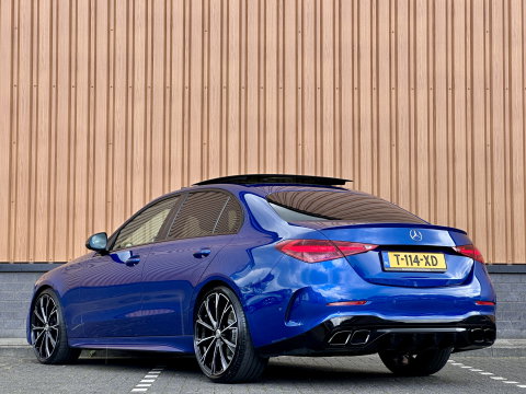 Mercedes-Benz C-Klasse 300 4MATIC AMG Line | Panoramadak | 360° Camera | 19'' Lichtmetaal | Sfeerverlichting | Digital Light | Elektrische Stoelen + Geheugen | Parkeersensoren