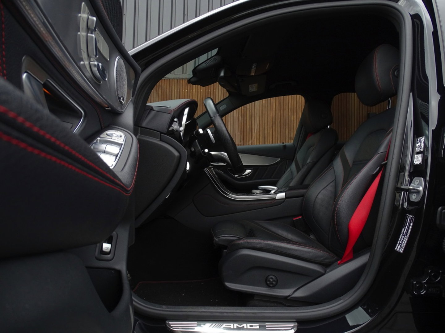 Mercedes-Benz GLC 43 AMG 368PK 4-MATIC / Carbon / Distronic / Burmester / LED