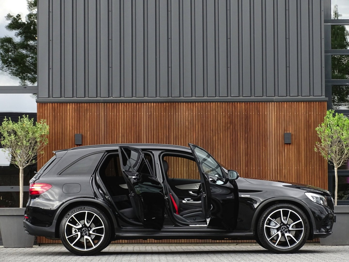 Mercedes-Benz GLC 43 AMG 368PK 4-MATIC / Carbon / Distronic / Burmester / LED