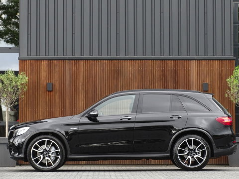 Mercedes-Benz GLC 43 AMG 368PK 4-MATIC / Carbon / Distronic / Burmester / LED