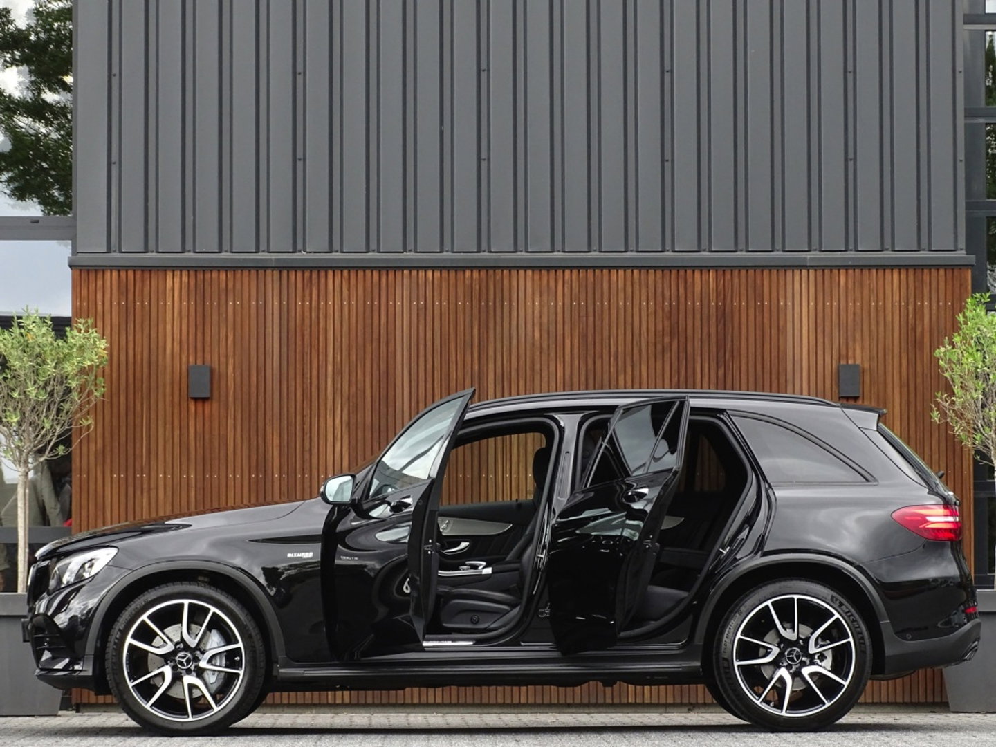 Mercedes-Benz GLC 43 AMG 368PK 4-MATIC / Carbon / Distronic / Burmester / LED
