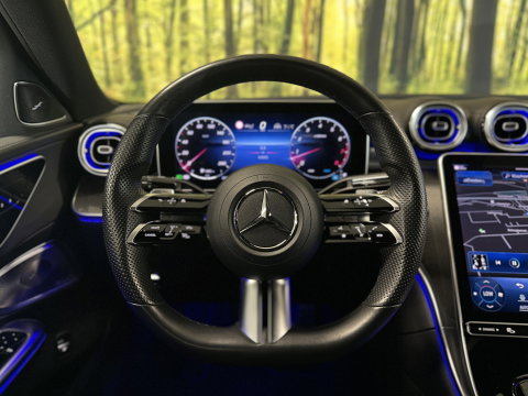 Mercedes-Benz C-Klasse 300 4MATIC AMG Line | Panoramadak | Burmester | 360° Camera | Digital Light | Memory Seats | Sfeerverlichting | Adaptieve Cruise Control | Lane Assist |