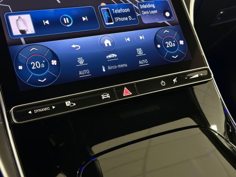 Mercedes-Benz C-Klasse 300 4MATIC AMG Line | Panoramadak | Burmester | 360° Camera | Digital Light | Memory Seats | Sfeerverlichting | Adaptieve Cruise Control | Lane Assist |
