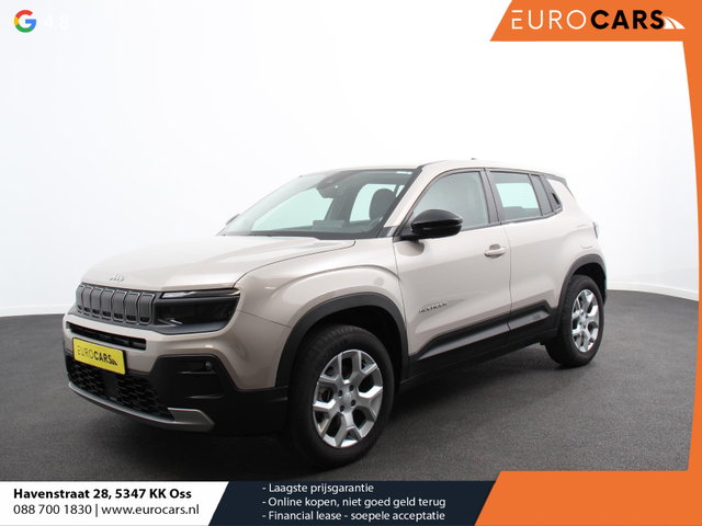 Jeep Avenger - 1.2 e-Hybrid Altitude Automaat Climate control Adaptieve cruise control Led Achteruitrijcamera Parkeersensoren achter Lichtmetalen velgen Apple Carplay/ Android Auto