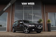 Volvo V50 - 2.0 Kinetic | NL auto | 3e eigenaar | Xenon | Stoelverwarming | Cruise control | Navigatie | 17 inch | Climate control | PDC | Trekhaak afneembaar | Dakrails | Origineel
