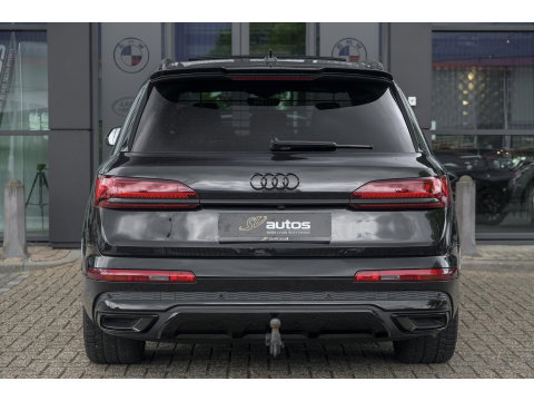 Audi Q7 60 TFSIe 455pk Competition Panoramadak RS-stoelen Trekhaak *SOH 87%* Laser led Softclose NLauto