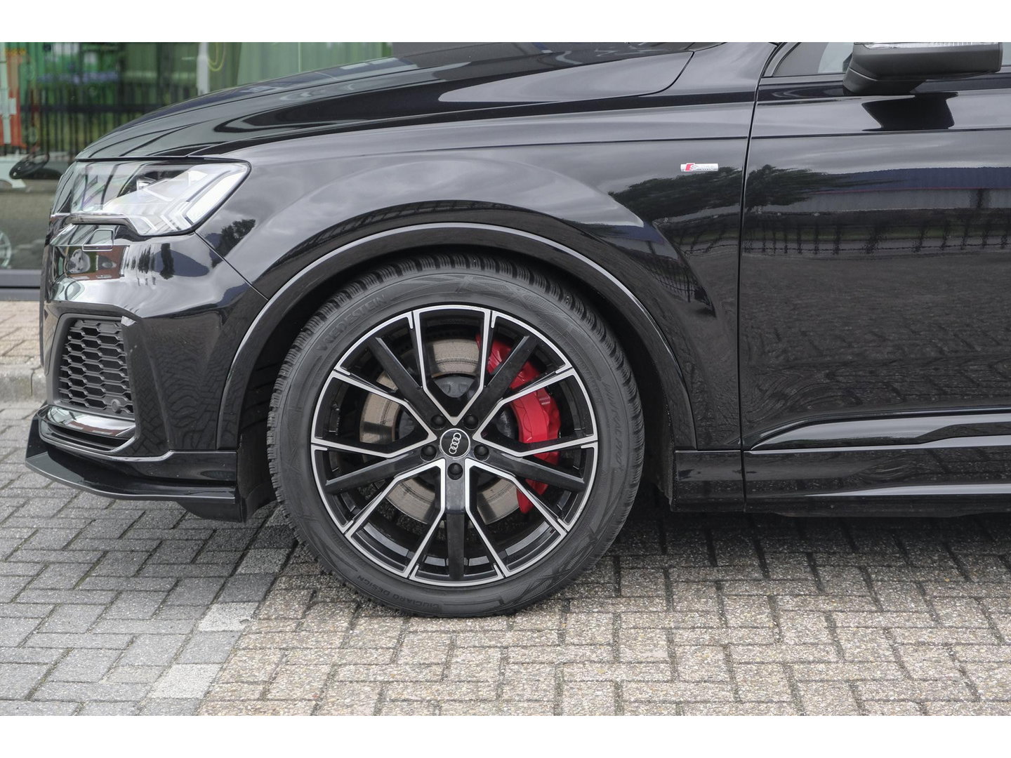 Audi Q7 60 TFSIe 455pk Competition Panoramadak RS-stoelen Trekhaak *SOH 87%* Laser led Softclose NLauto