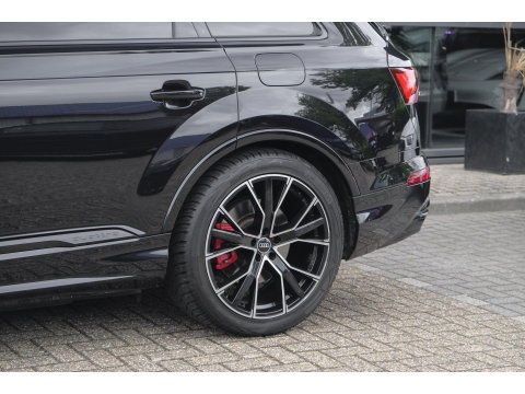 Audi Q7 60 TFSIe 455pk Competition Panoramadak RS-stoelen Trekhaak *SOH 87%* Laser led Softclose NLauto